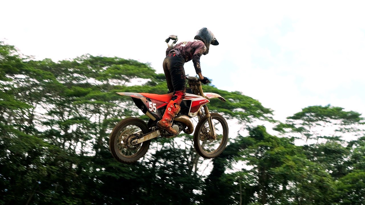 Les MEILLEURS PILOTES de MOTOCROSS de TAHITI !