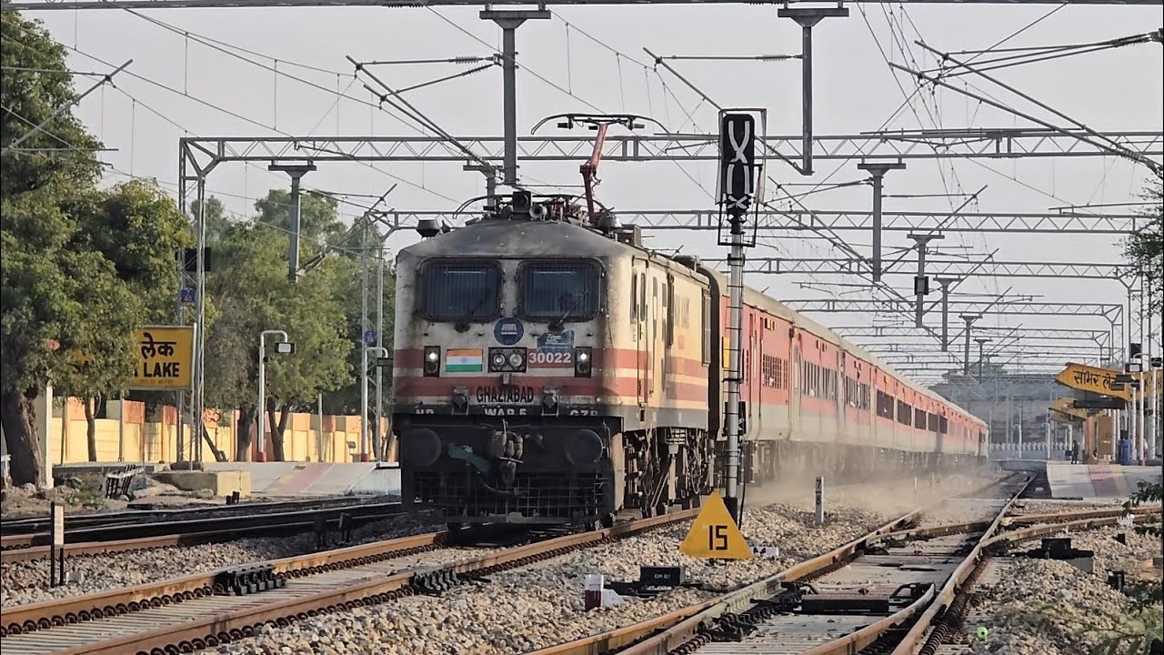 Delhi Jaisalmer Runicha Express LHB fied, skipping Sambhar Lake 