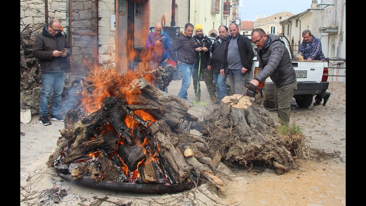 Casacalenda, il fuoco di S. Antonio di Vico Giotto 27 gennaio 2024