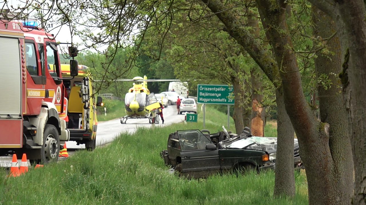 Mentőhelikopter érkezett a fának csapódott Land Rover vezetőjéért, Csákánydoroszlóba