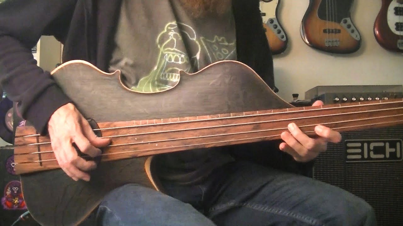 Fretless Stradi Bass Funk Rock Jam (drums by Jack Irons)