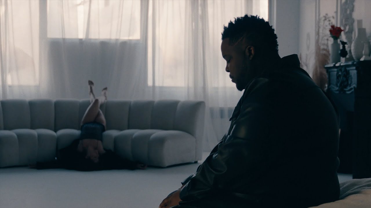Barnev - J'essaie d'oublier (Vidéoclip officiel)
