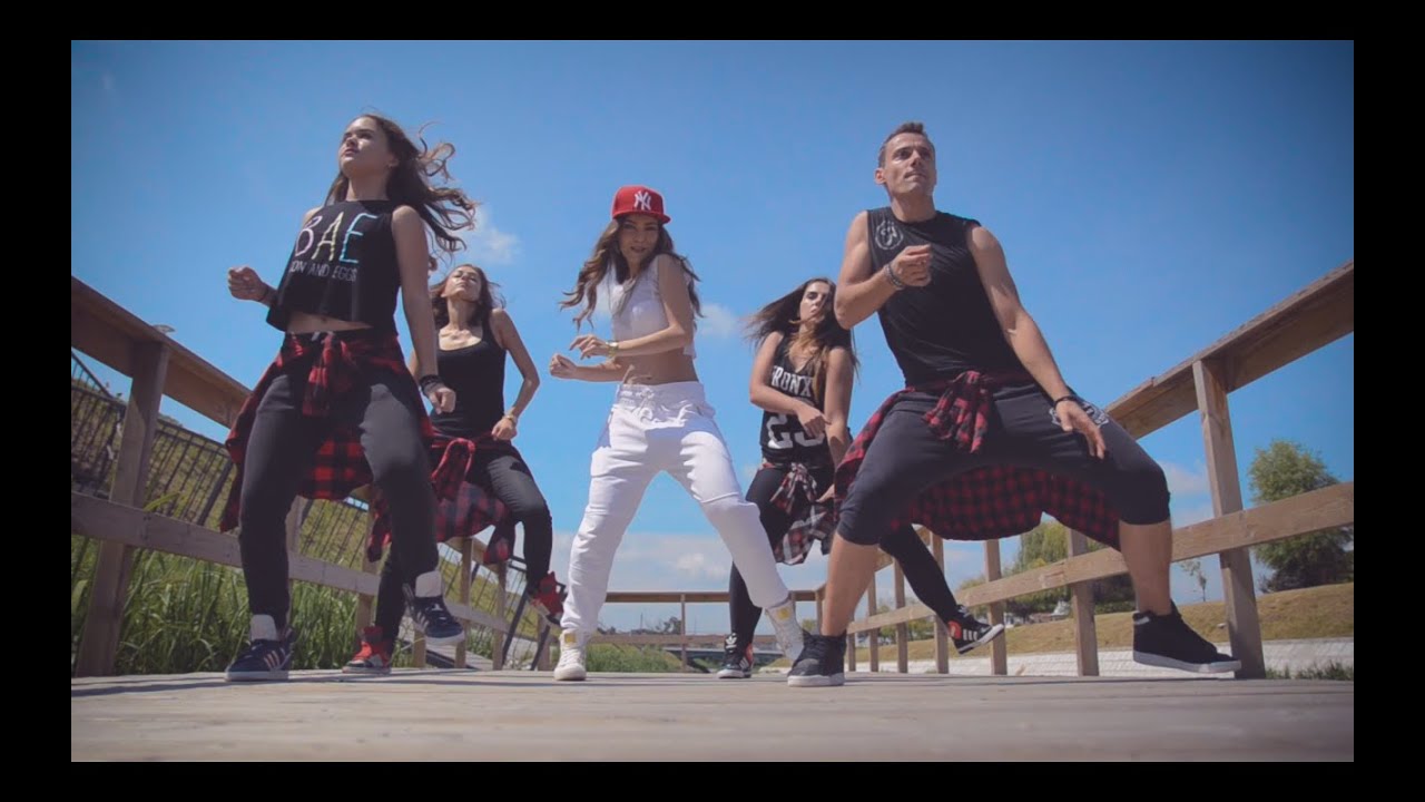 Kamelia - Amor - Zumba fitness - Official choreography by Claudiu Gutu