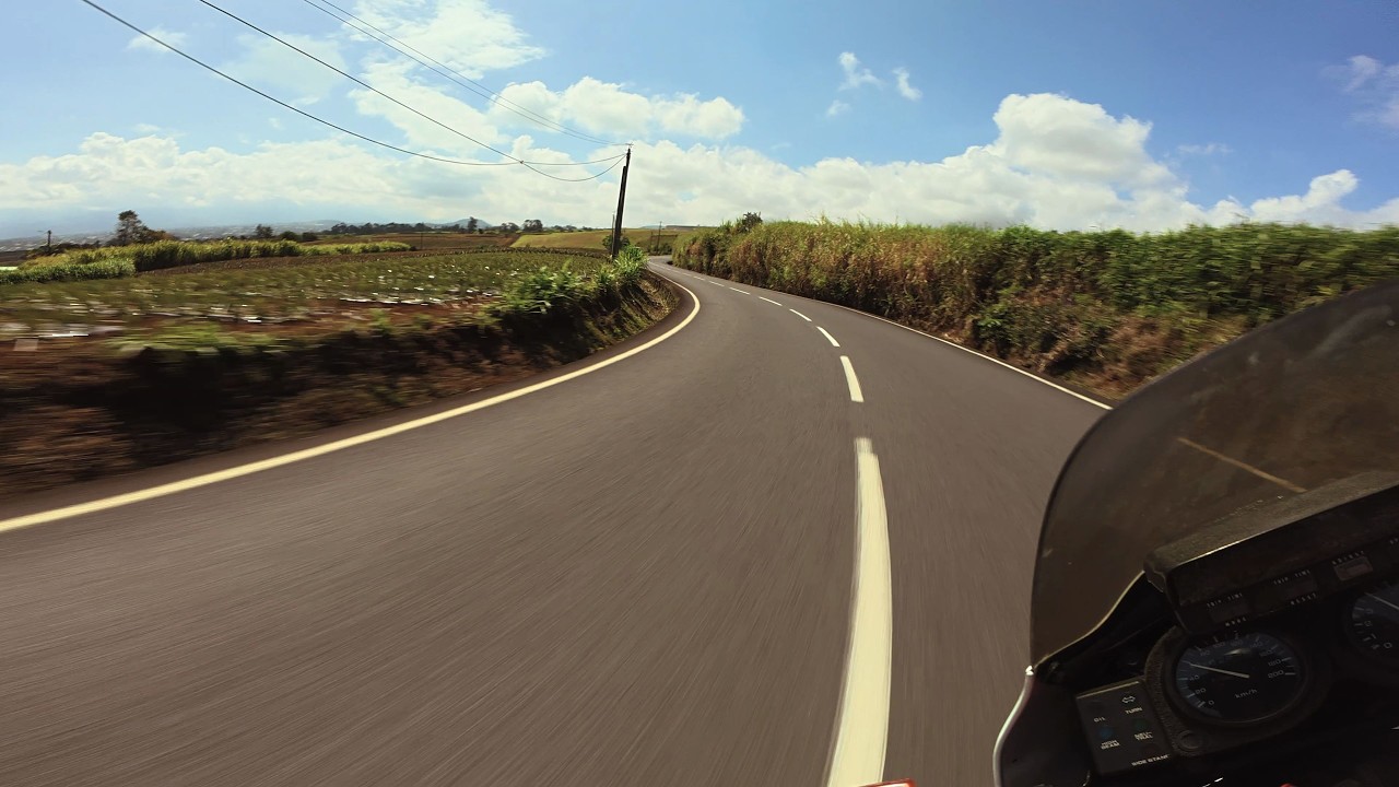1pm, pushing on little roads • exhaust only • 4k