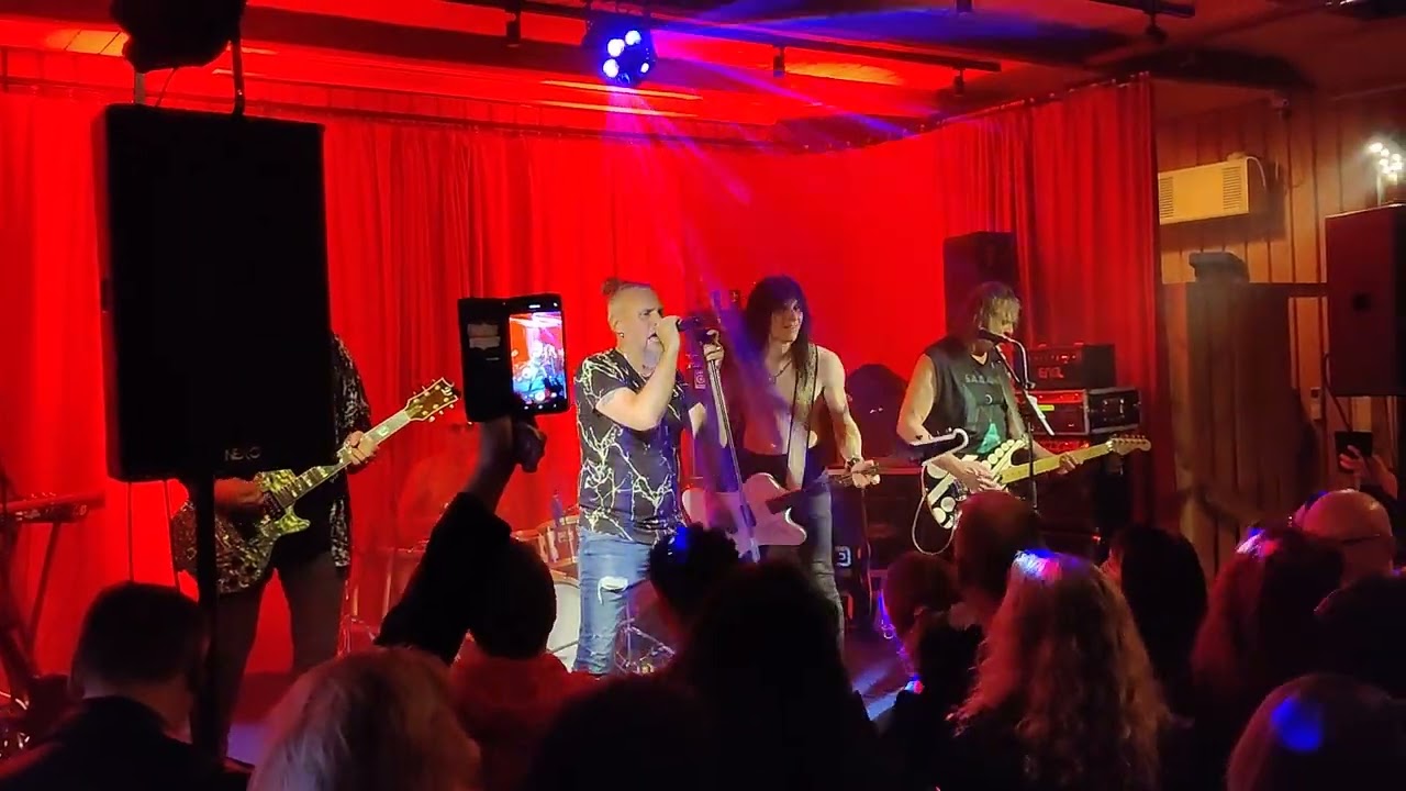 Skädäm - Ikävä Live Kurikan Makasiini