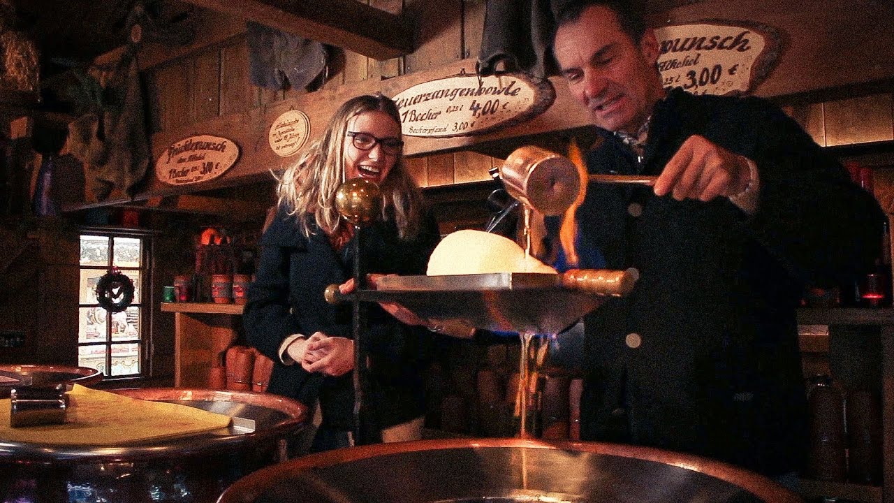 Feuerzangenbowle auf dem Würzburger Weihnachtsmarkt 2016