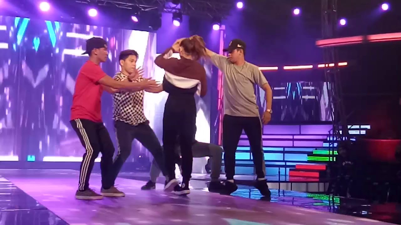 Dance Showdown - Kyline Alcantara Vs Bianca Umali