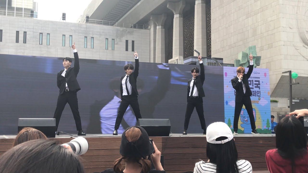 오늘자 4인조 틴탑 몸 부서져라 추는 장난아냐 full