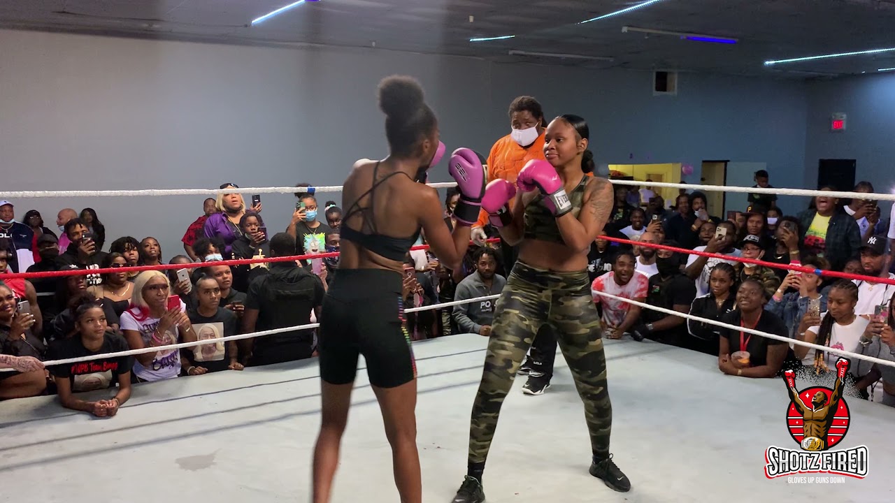 Aunna Monay VS Chixa (Female Fight)