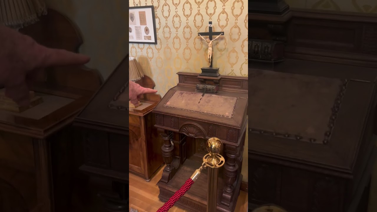INSIDE LISZT'S BEDROOM in Budapest!