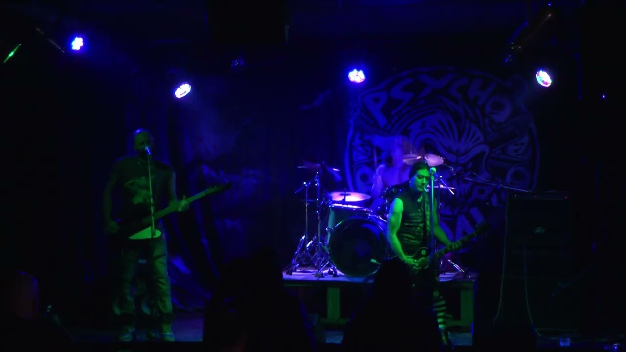 Psycho Vandals - Help Me (Live 2025)