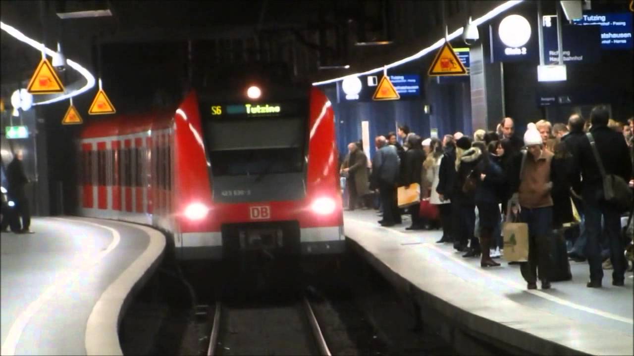 Bahnhof Karlsplatz (Stachus) - S Bahnen mit Flugzeugsound / SKM to czy samolot ?? [ 04.2014]