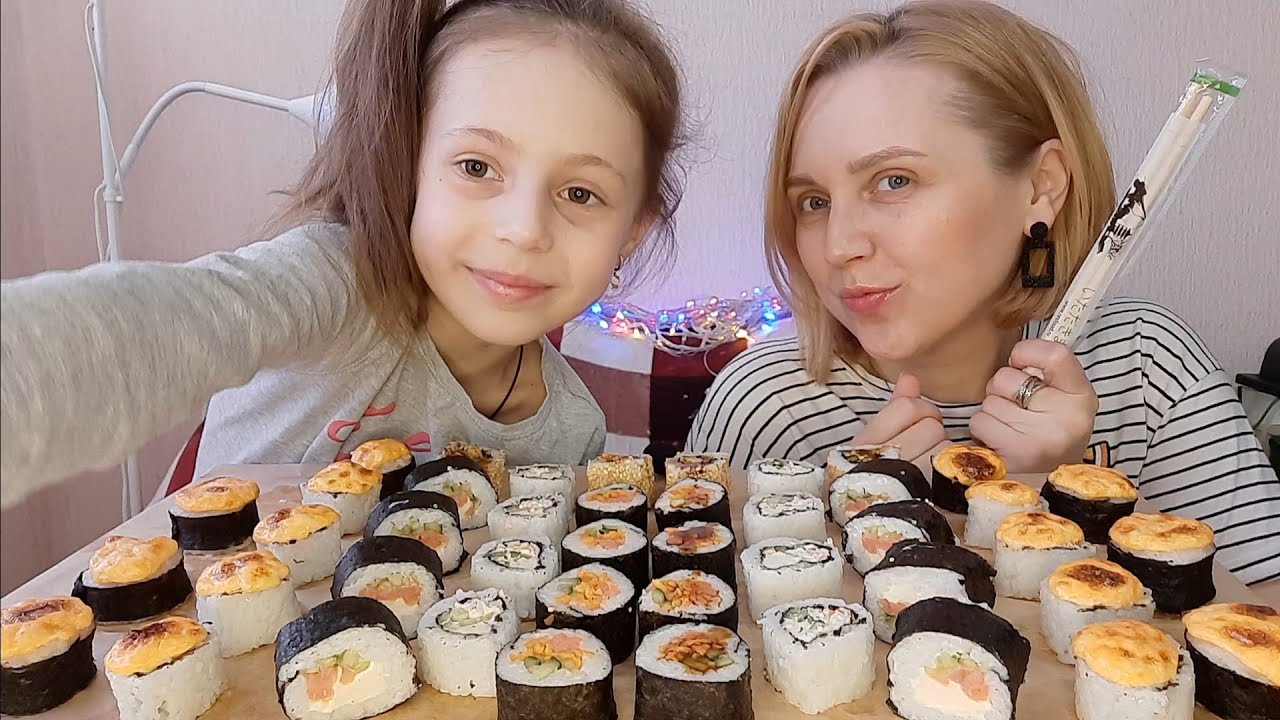 Мукбанг/Mukbang/Любимые Роллы🍣Роллы своими руками🤗Даже и не знаю о чем поговорить😱с Праздником😀
