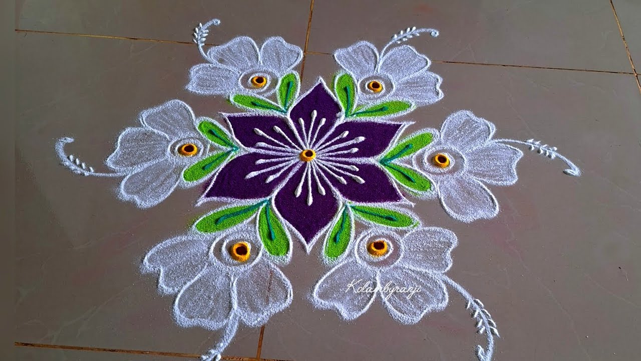 A beautiful flower design for Friday special rangoli #rangoli #rangolidesigns #muggulu 