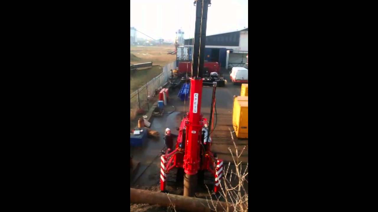 INPIEQ: CPE15 hydraulic impact hammer and CP25 D piling/drilling rig