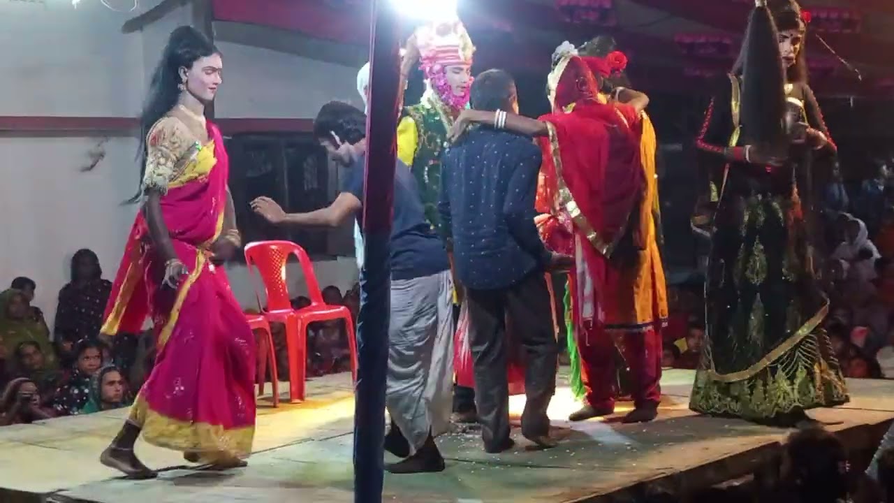 বেহুলা বিয়ের আগে নাচ গান অনুষ্ঠান চলতেছে লালকা  বাড়ি বদলগাছি নওগাঁ সাবস্ক্রাইব করবেন লাইক দিবেন 