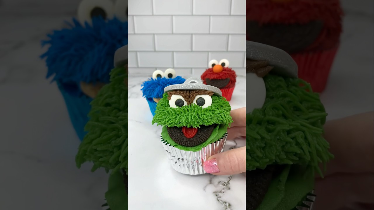 It&rsquo;s&hellip;.Oscar the grouch 💚#cakedbyrach #cake #cupcake #oscar #sesamestreet #cupcakeideas #shorts