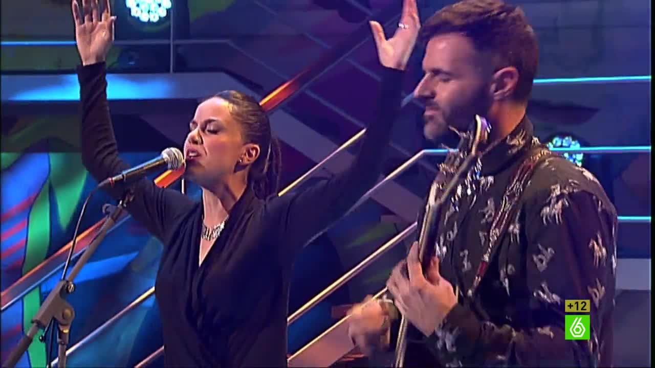 Roko canta en directo su nuevo single 'Luz' - En el aire