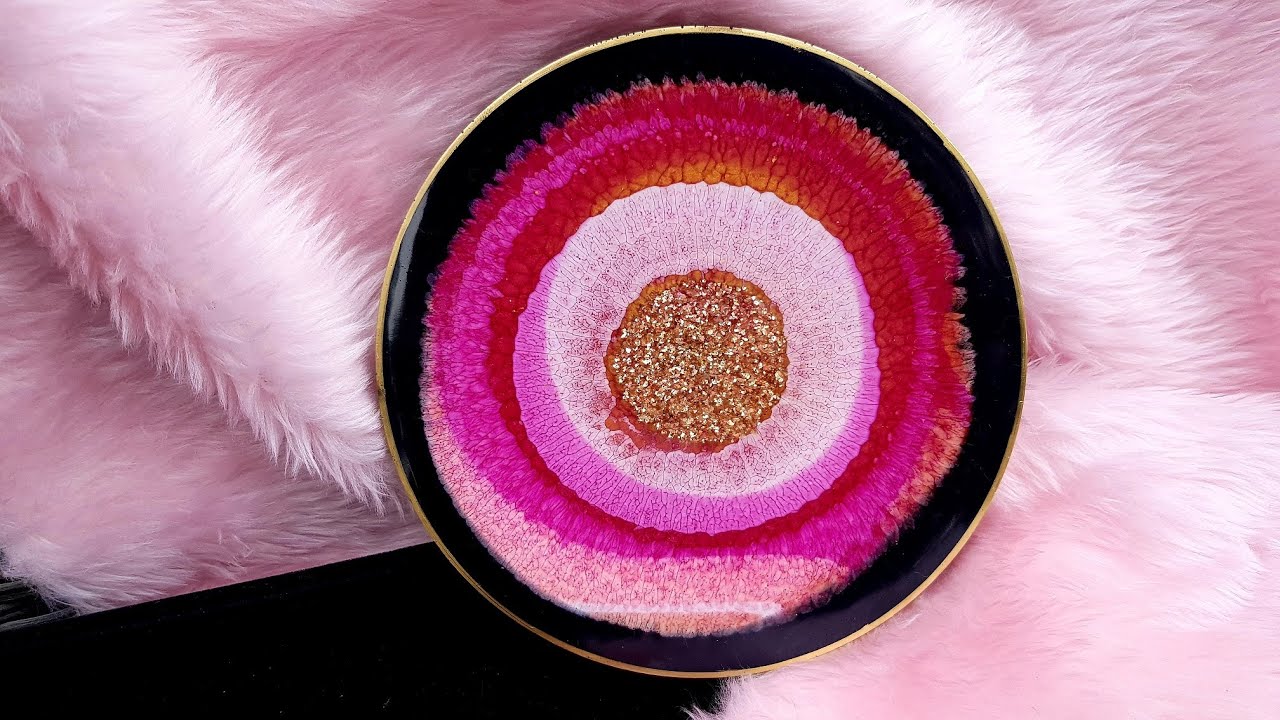 #854 I Tried A Puddle Pour Using Resin And Got These Amazing Effects In This 18cm Platter