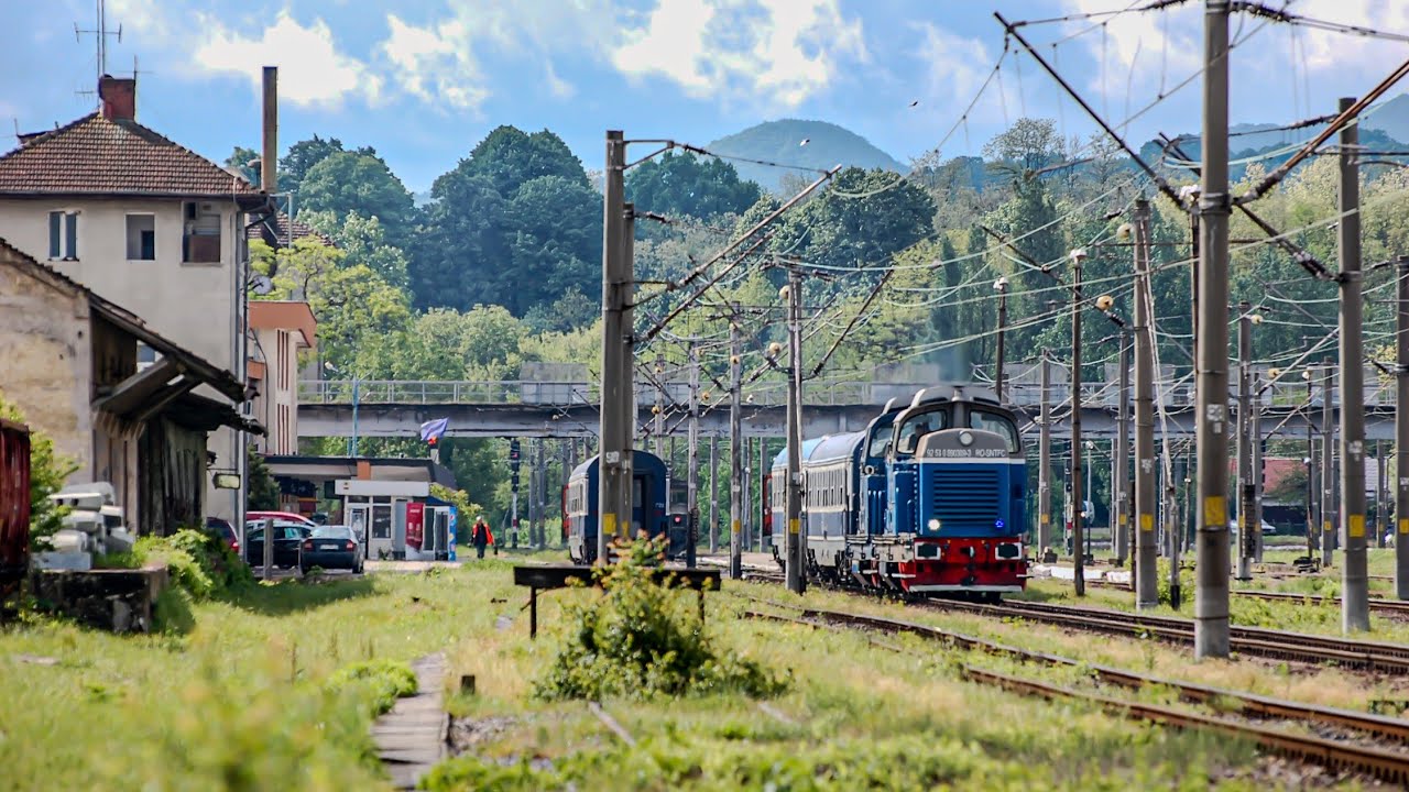 Trenuri în / Trains in Caransebes