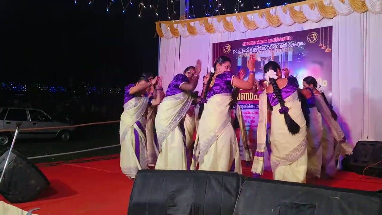 തിരുവാതിര ടീം 