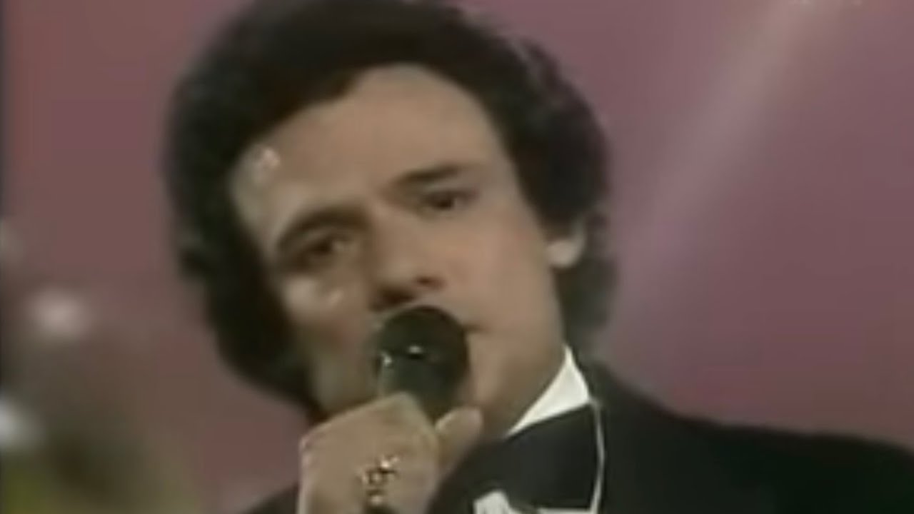 Jose Jose - La Nave del Olvido (Video)