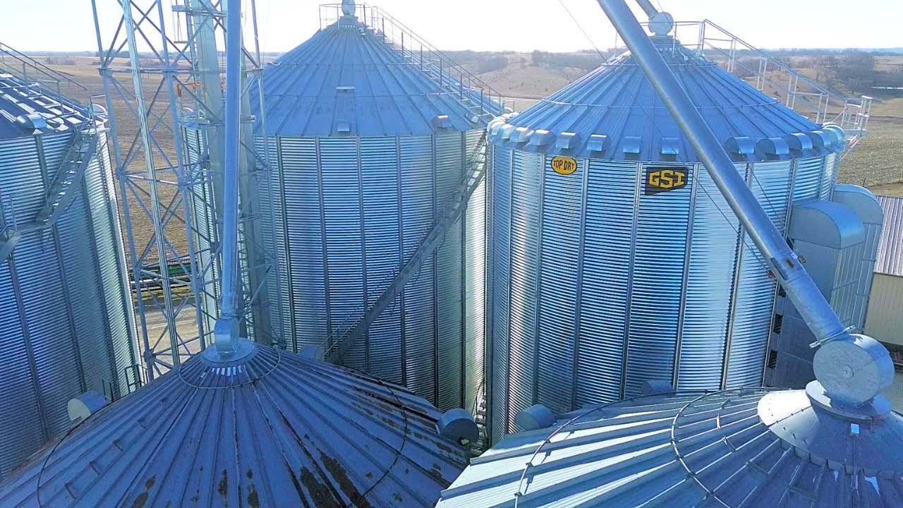 Touring one the most unique grain drying machines! - GSI TOPDRY