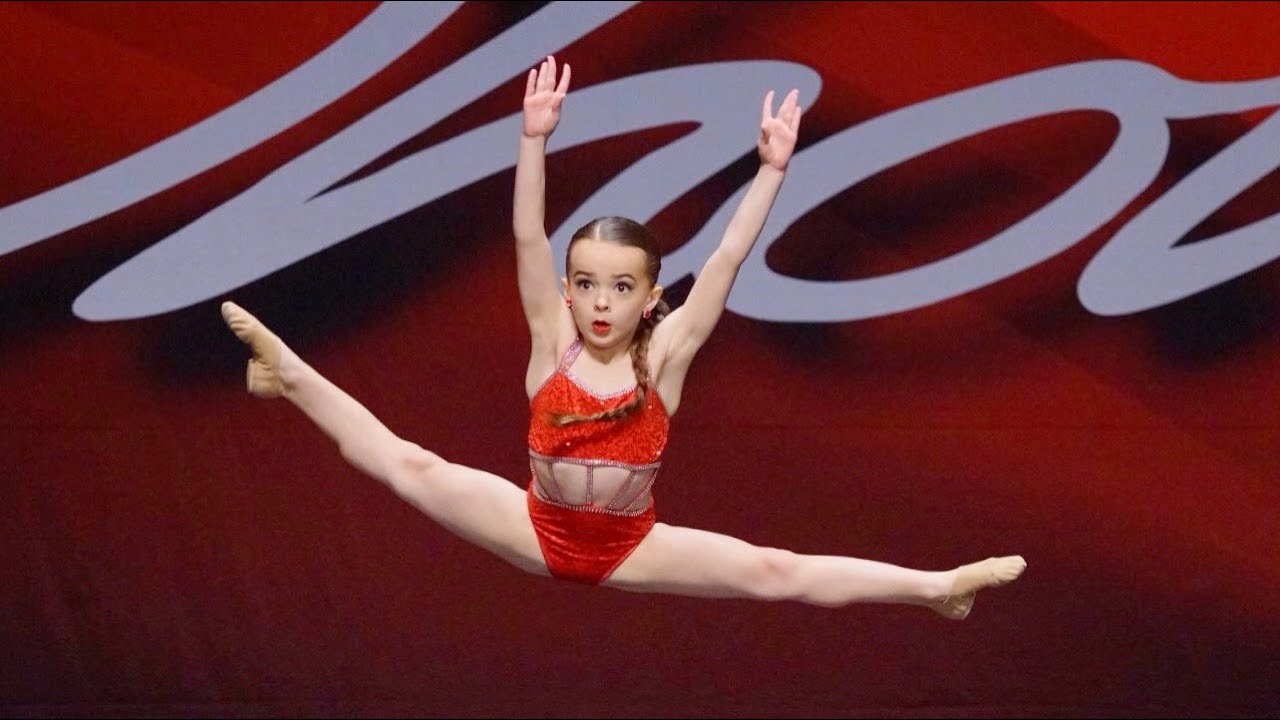 Ella Dobler- Hit The Road