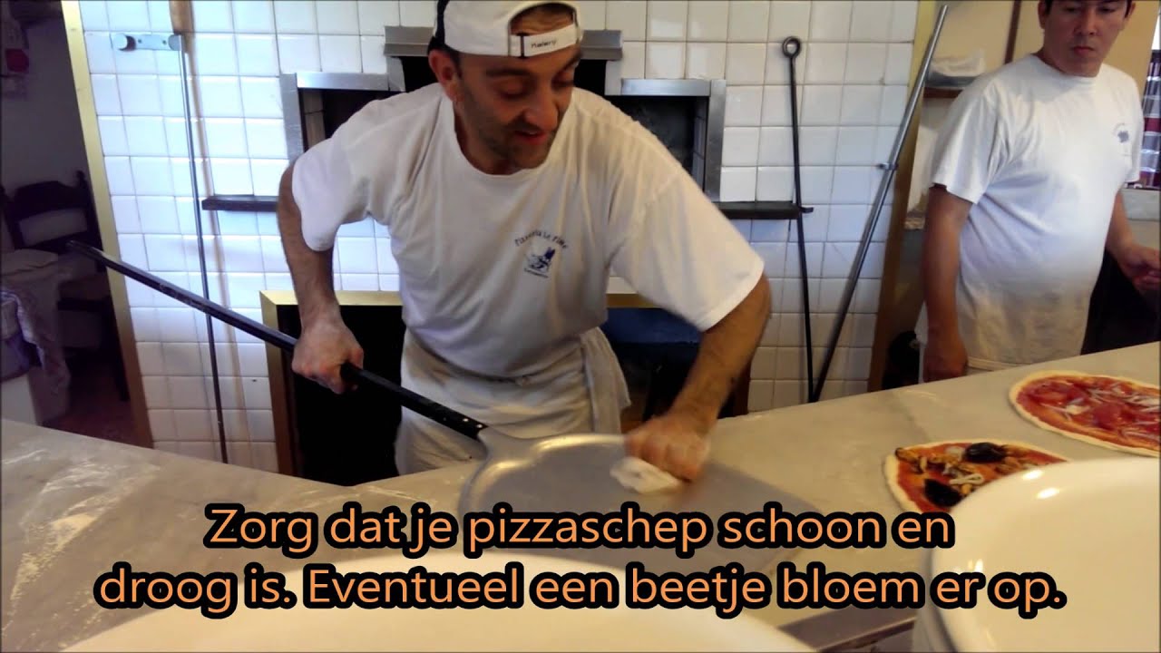 pizza bakken in Italië