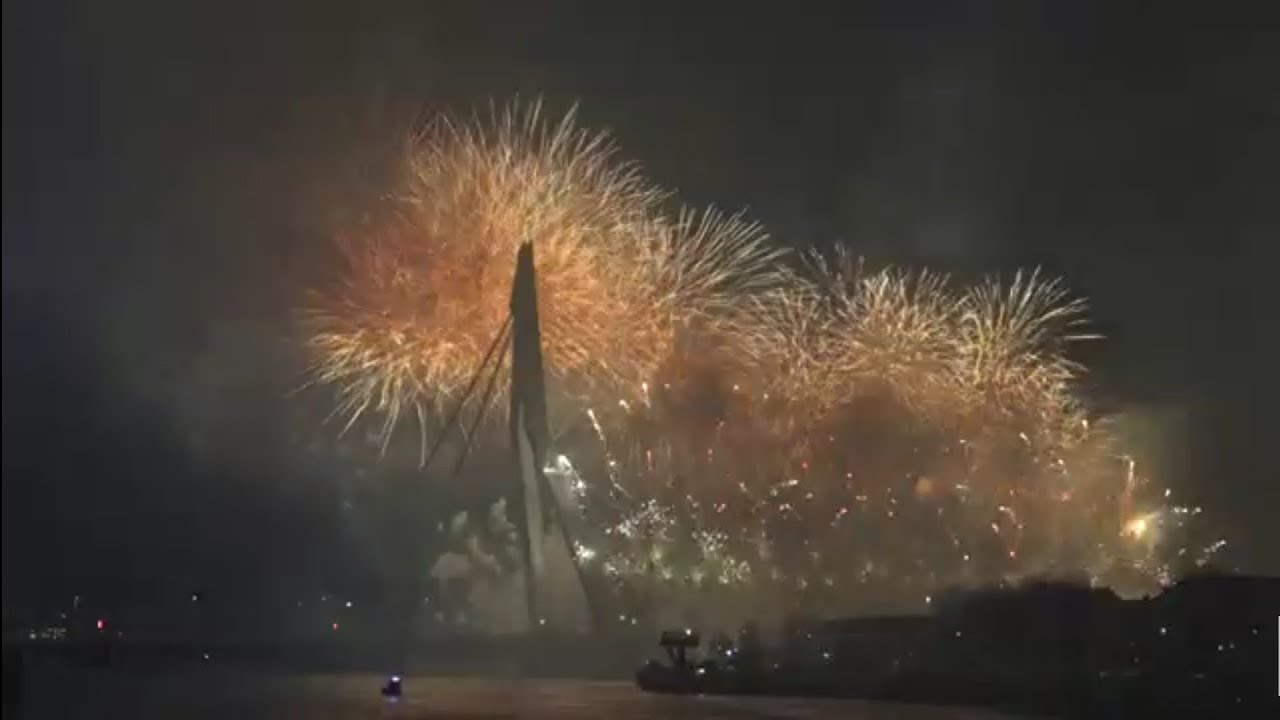 Volledige VuurwerkShow Erasmusbrug Rotterdam - Fijne Jaarwisseling 2021