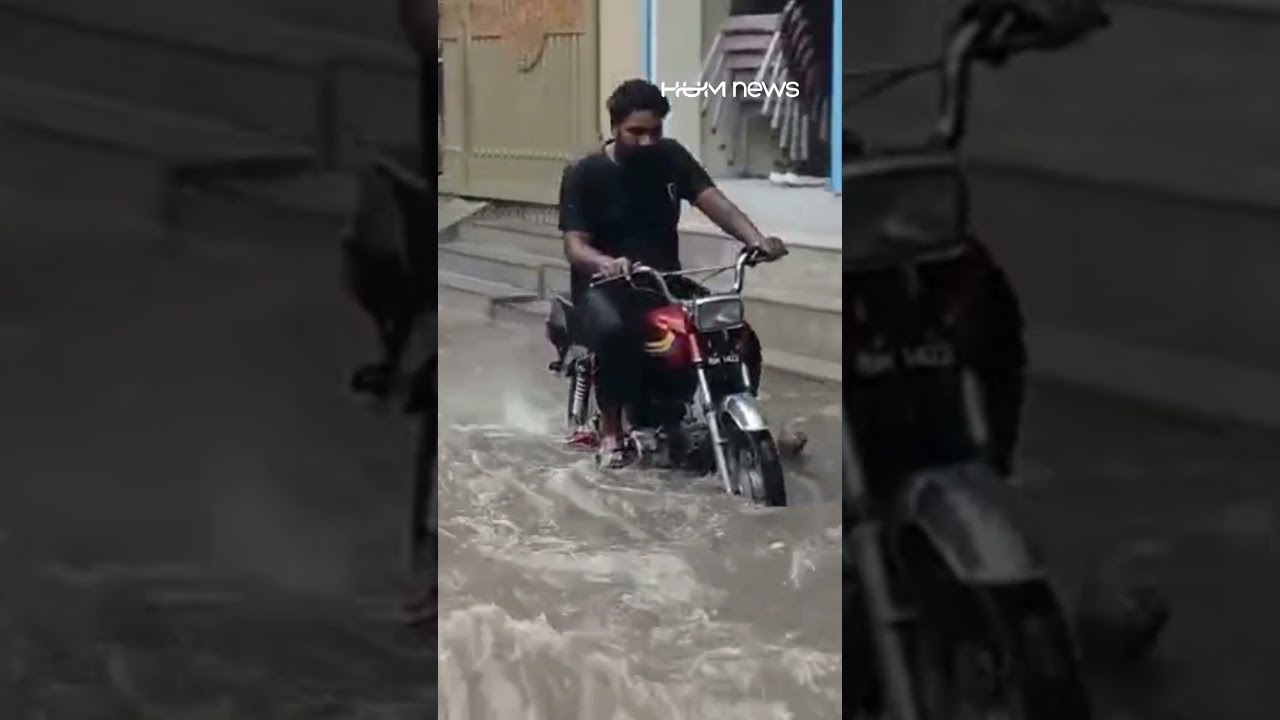 Heavy rain leaves roads waterlogged in Islamabad, Rawalpindi