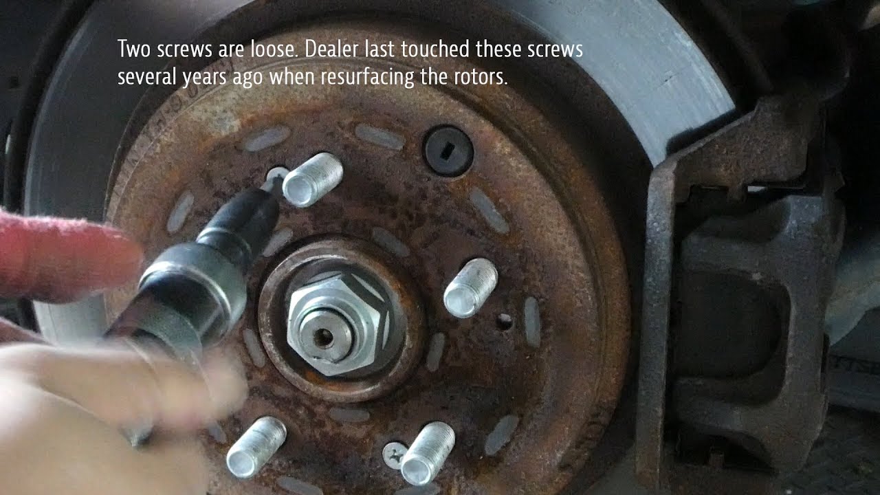 Honda Pilot 2011 Rear Rotor Brake Pads Replacement