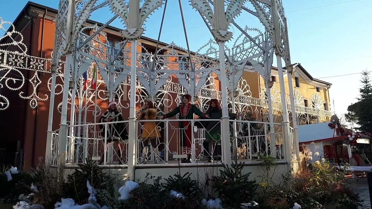 Christmas Dance Party - Garda Christmas Village 2025