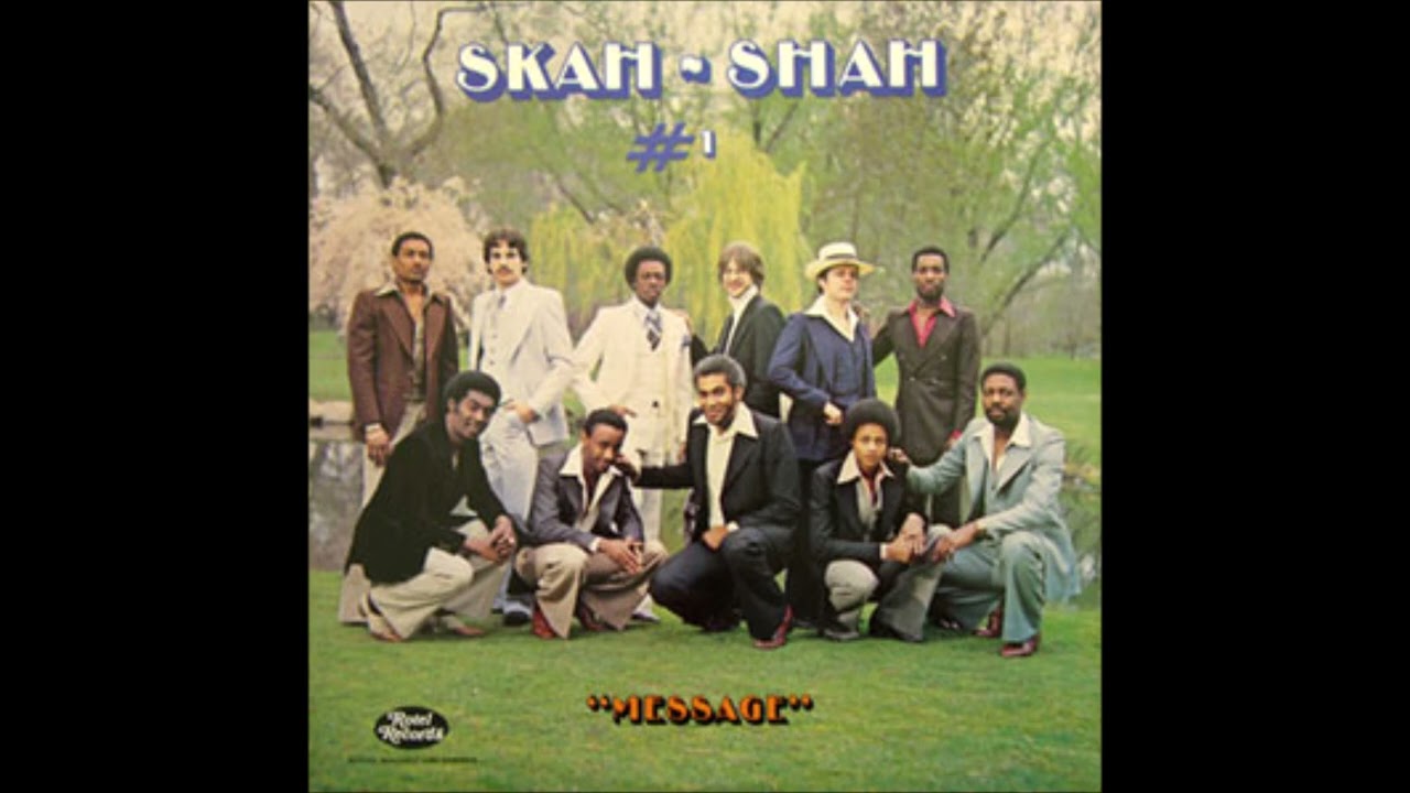 Skah Shah #1 - Vyé Nèg (Live) Au Chateau Royal 1981