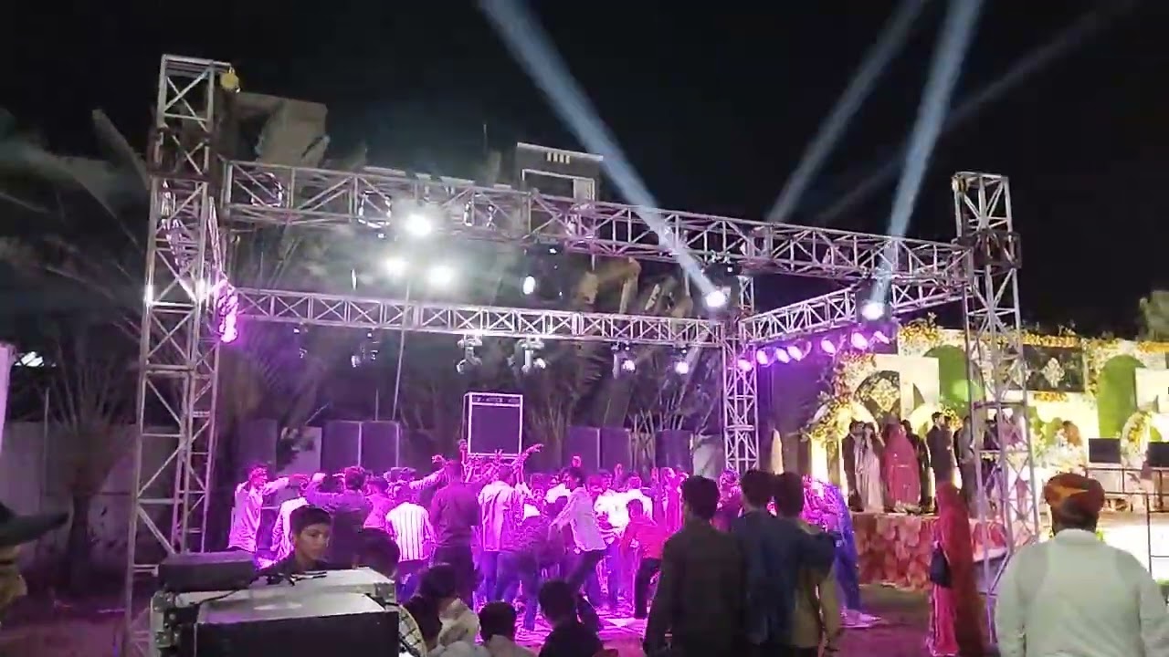DJ s s