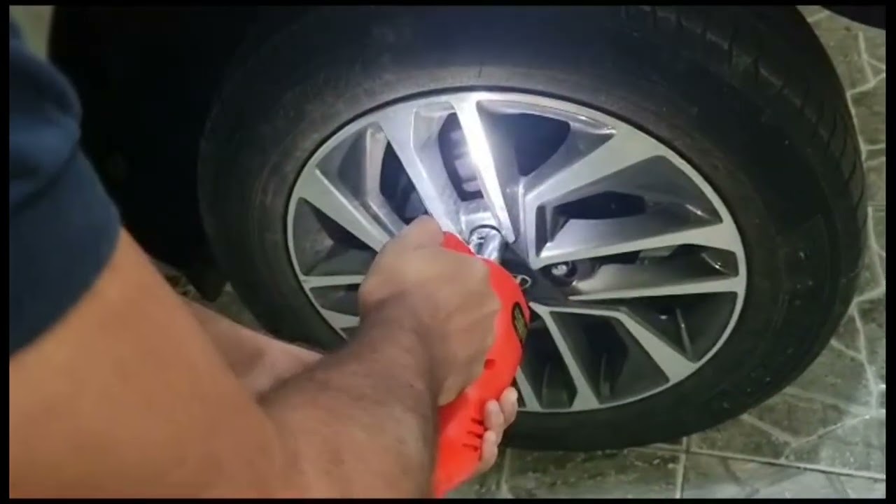 Macaco Elétrico Hidráulico 12v Compressor, Lanterna, chave de rodas.