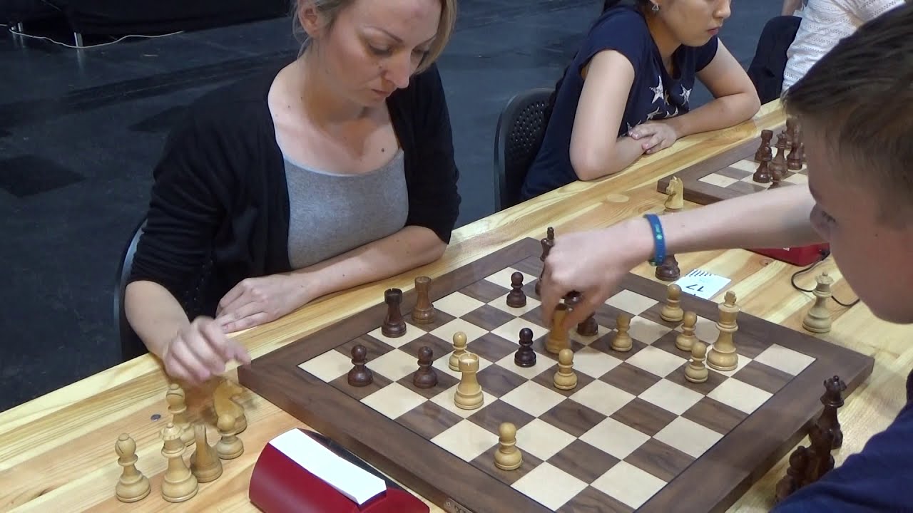 Black shuts down Catalan mighty bishop: Anton Zhukov - Elisabeth Pähtz, Blitz chess
