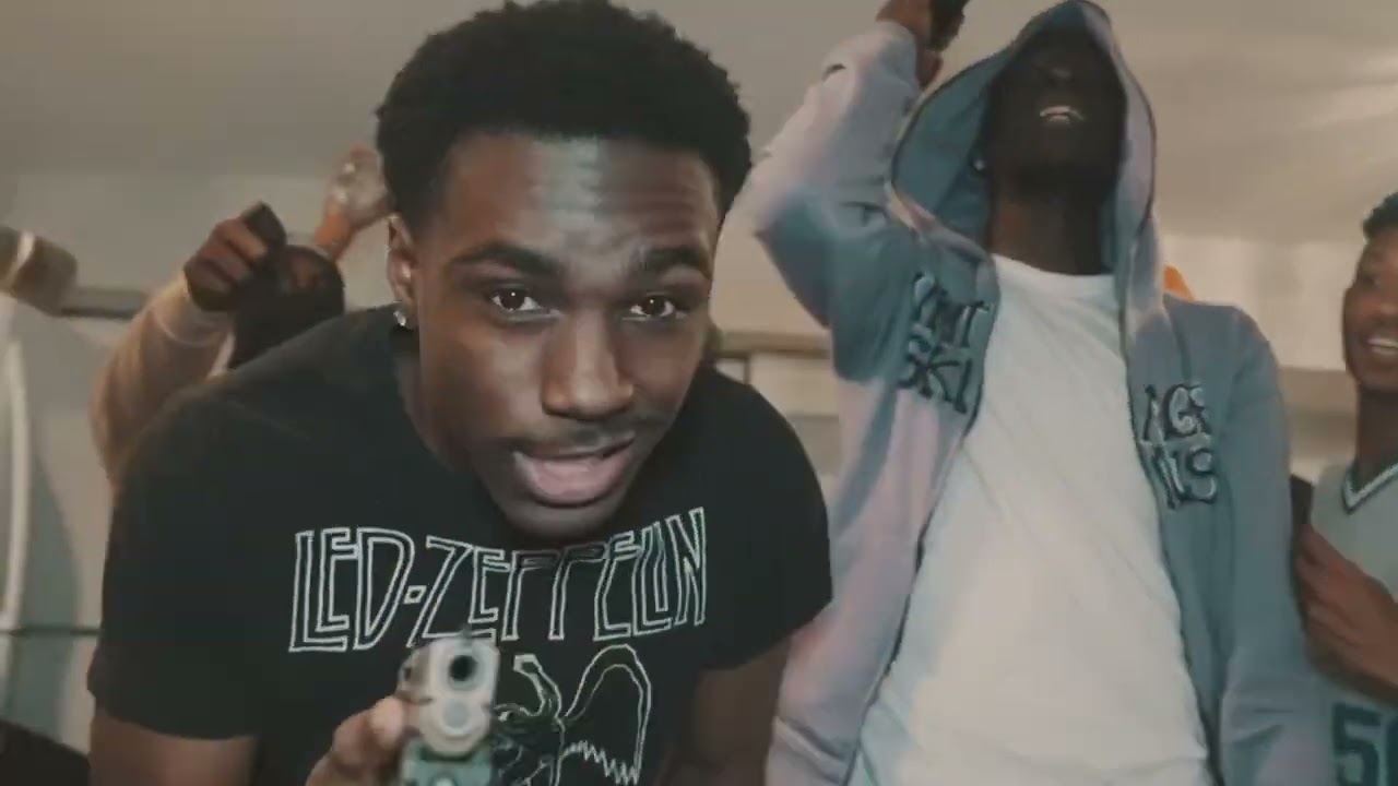 6ixBaby “Get Risky” (shot by GrayCloudMedia)