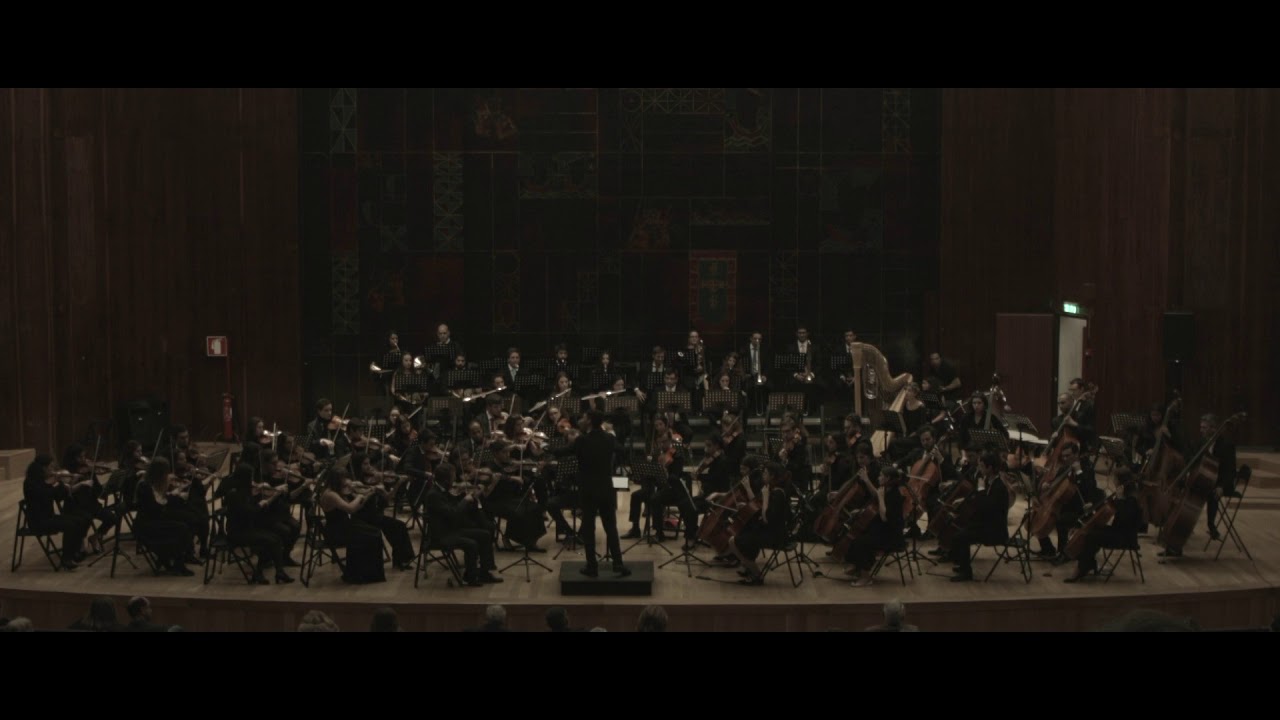 Carol Symphony - Victor Hely-Hutchinson
