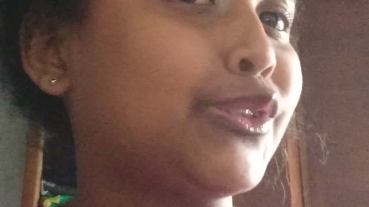 meu nome é Caroline Raquel Souza.make escondida