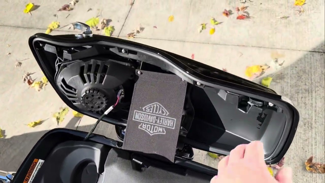 2 November 2024 - Harley Davidson : Rockford Fosgate Saddlebag Speakers and Subwoofers