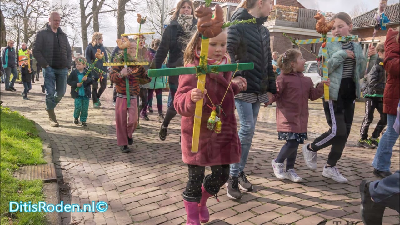 Palmpaas optocht Peize.