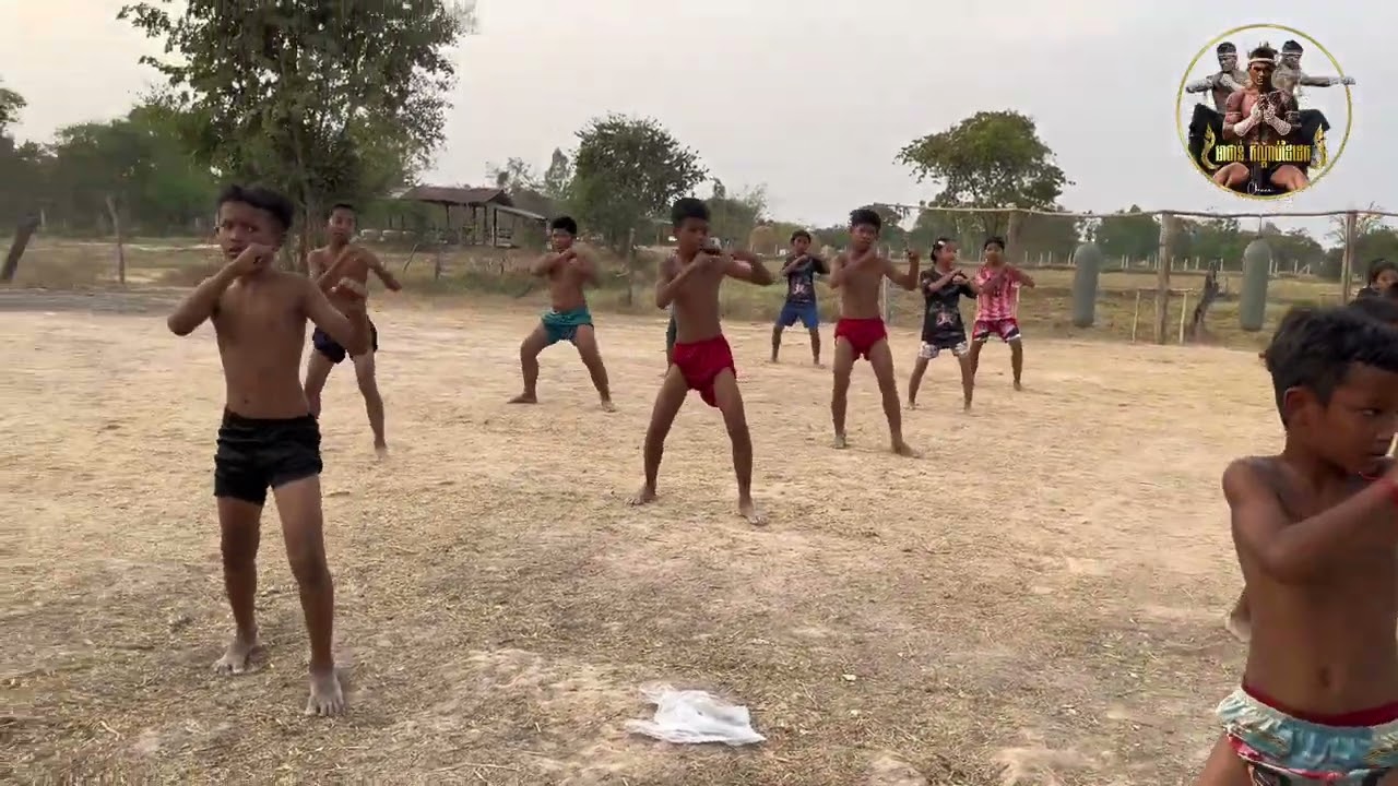 ក្បាច់ជើង ទាត់កាប់ 🇰🇭
