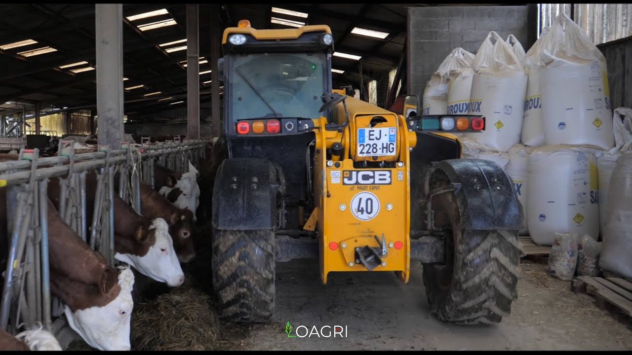 😱 FILM D'ENRUBANNAGE aux propriétés UNIQUE dans cette FERME : POURQUOI ?🐄