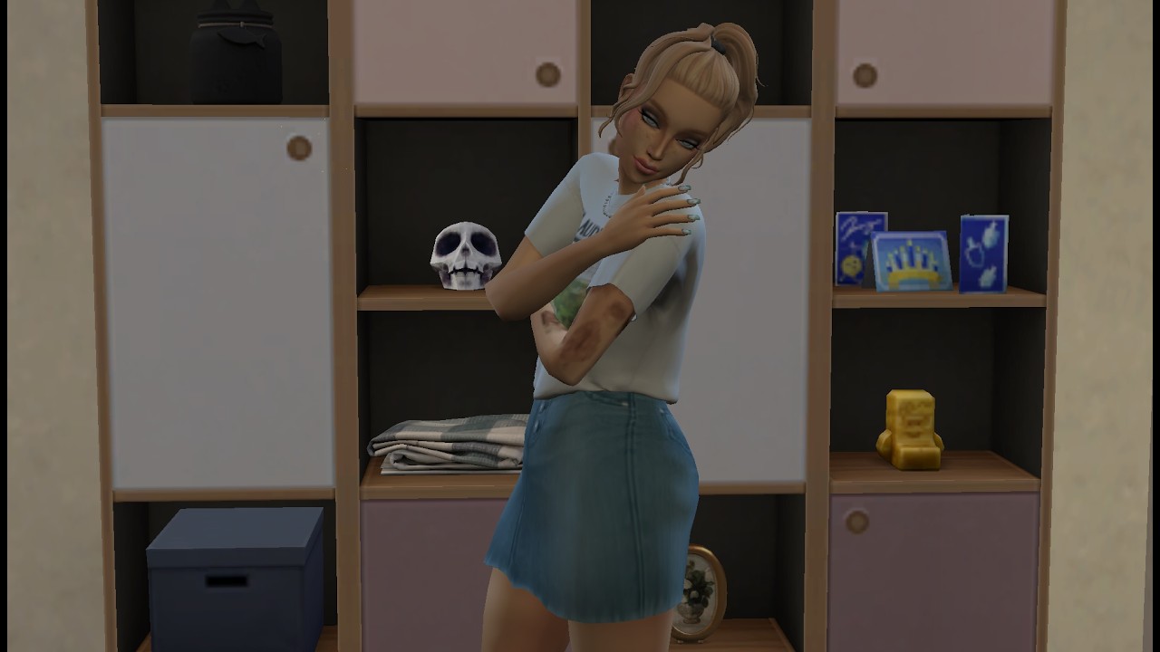 Giving a no cc sim a cc makeover☺️Sims 4 CAS