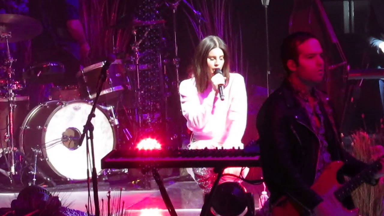 Lana Del Rey - Cherry (Orlando, FL) LA to the Moon Tour