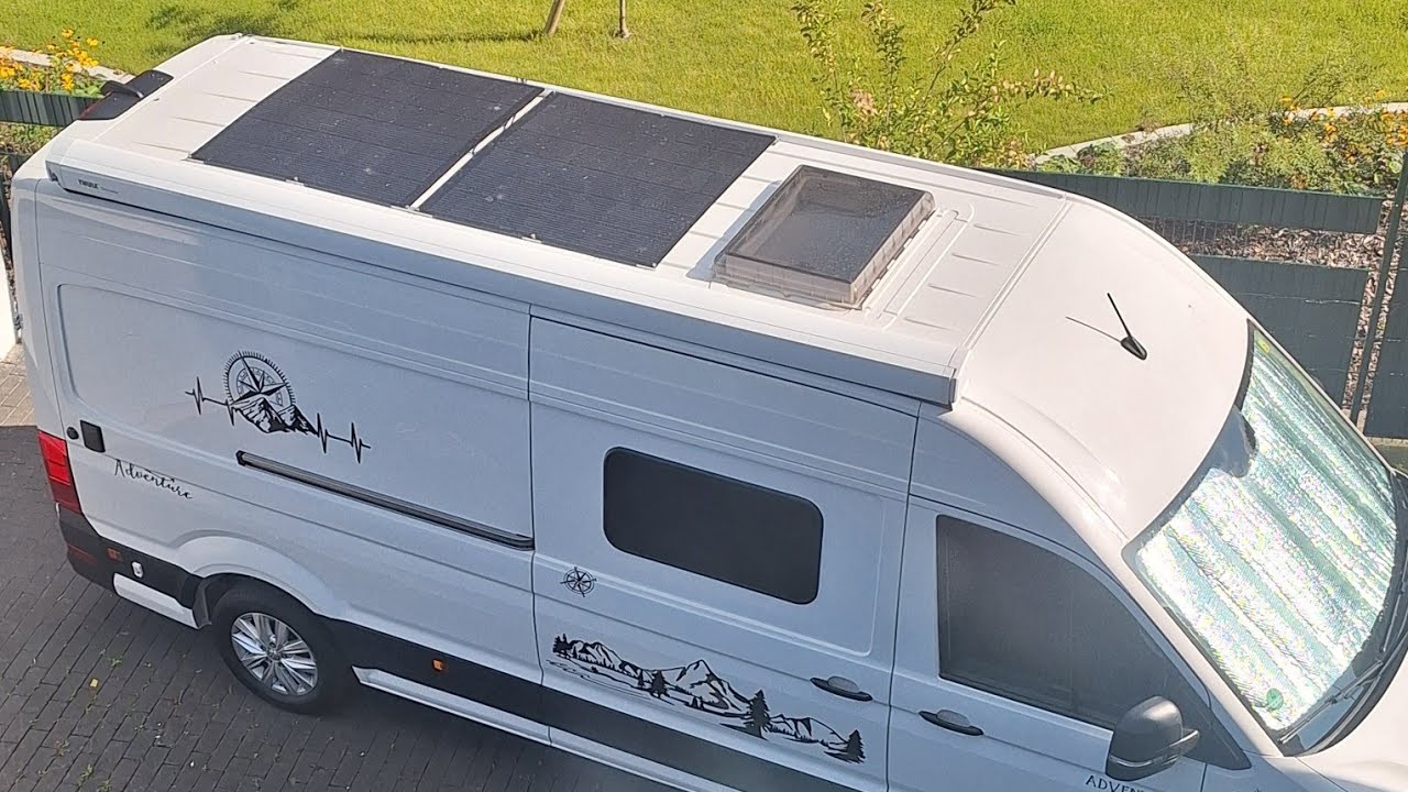 Wohnmobil Solarmodule montieren.