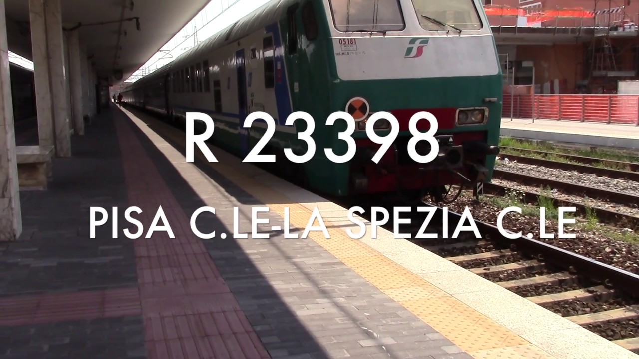 Treni in transito a Viareggio
