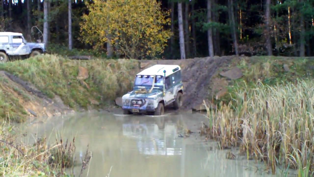 Parkwood Tong 4x4 Centre - The Pond 2 - Land Rover Off Roading Wading