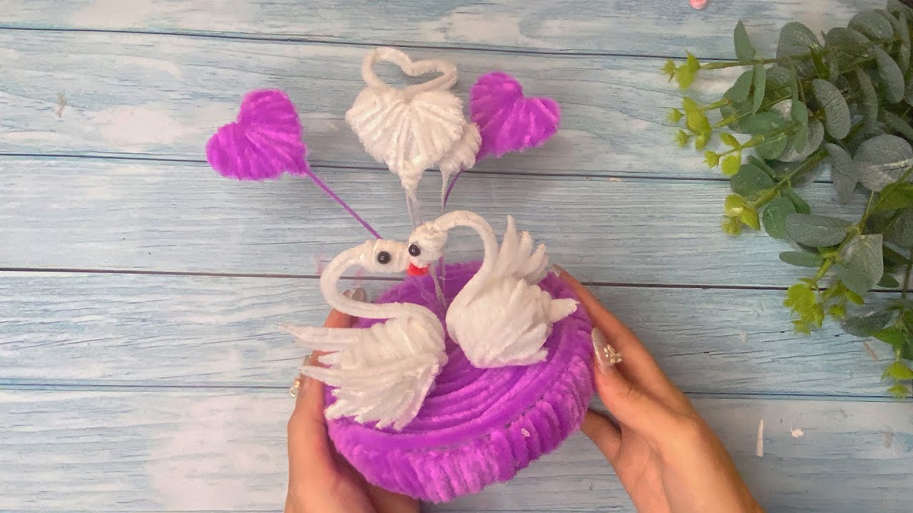 How to make Pipe Cleaner Swan - DIY Pipe Cleaner crafts - Pipe Cleaner swan - Gifts for Lovers